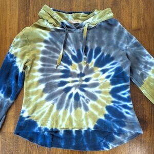Wearables, Tie-Dye Long Sleeve Hoodie Tee 💚